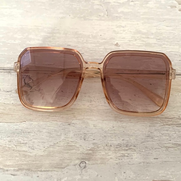 H&M Accessories - H&M Women’s Square Sunglasses Ombré Lenses Brown Accessories NEW